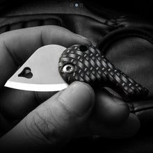 Load image into Gallery viewer, Folding Heart-Shaped Keychain Knife
